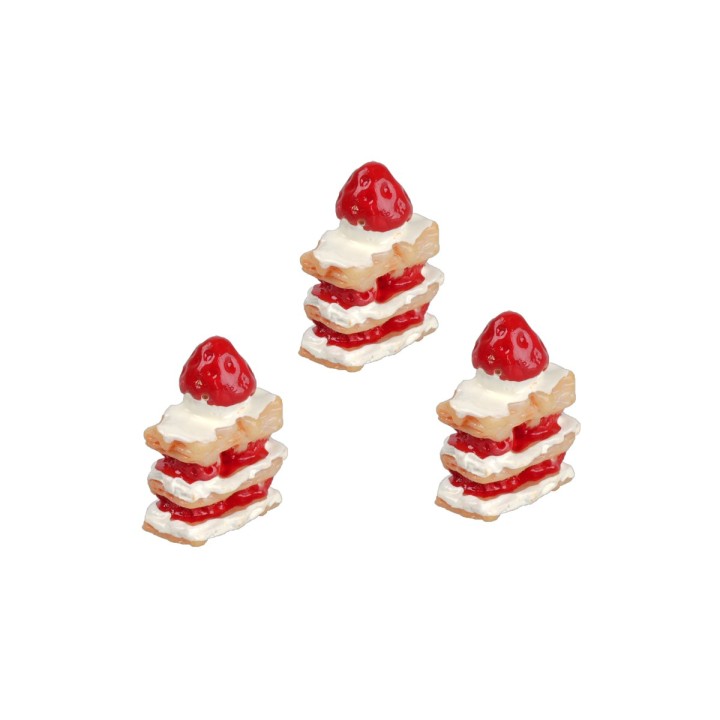 Set of three cakes with cream and strawberry cm 2x1.2x1.5 h
