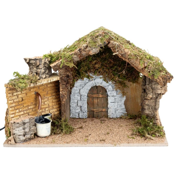 Hut with door and working fountain cm 36x17x24 h