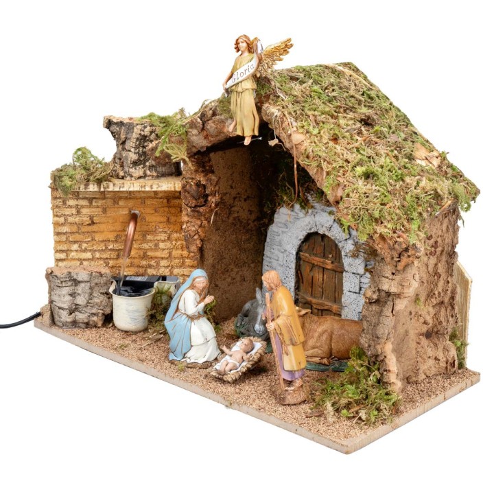 Cabaña con portón y fuente funcional completa con estatuas