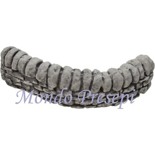 Semi-circular stone wall 18 cm