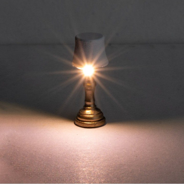 Lámpara de mesa con base dorada 2,4 cm 12v