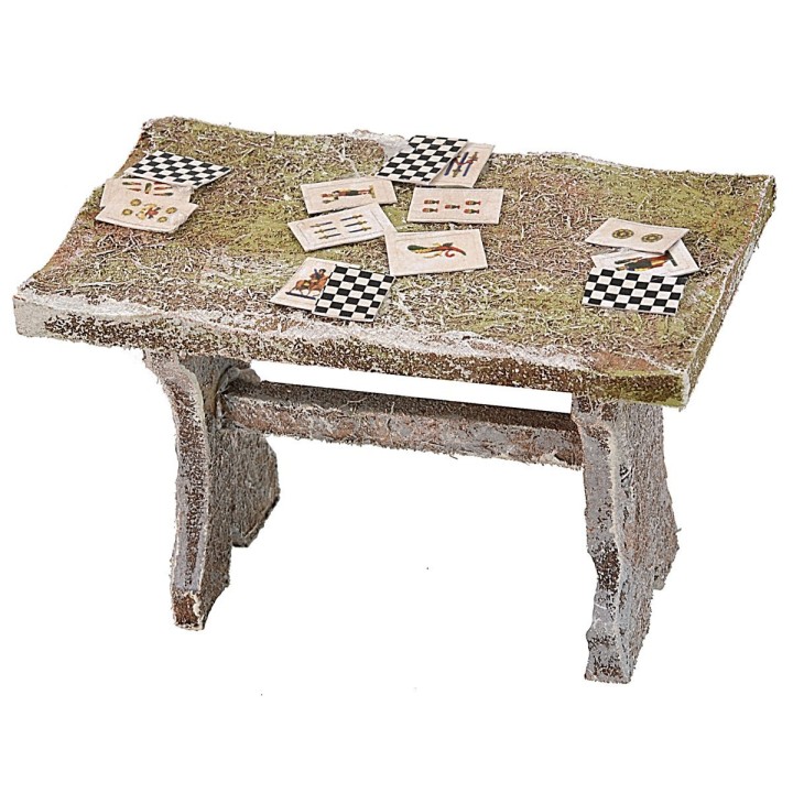 Table with cards for 10 cm statues